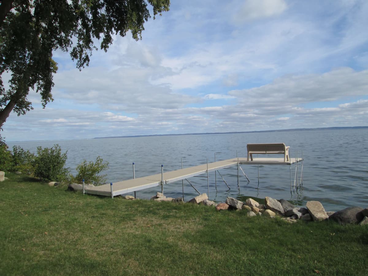 Dumkeart dock installation on Wisconsin lake