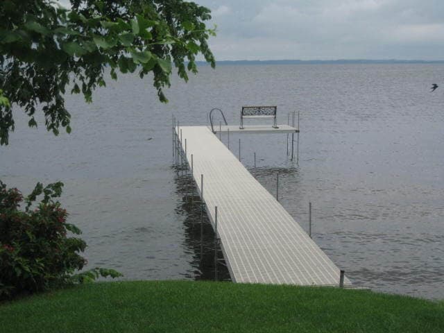 Premier dock system installed by Piers 2U